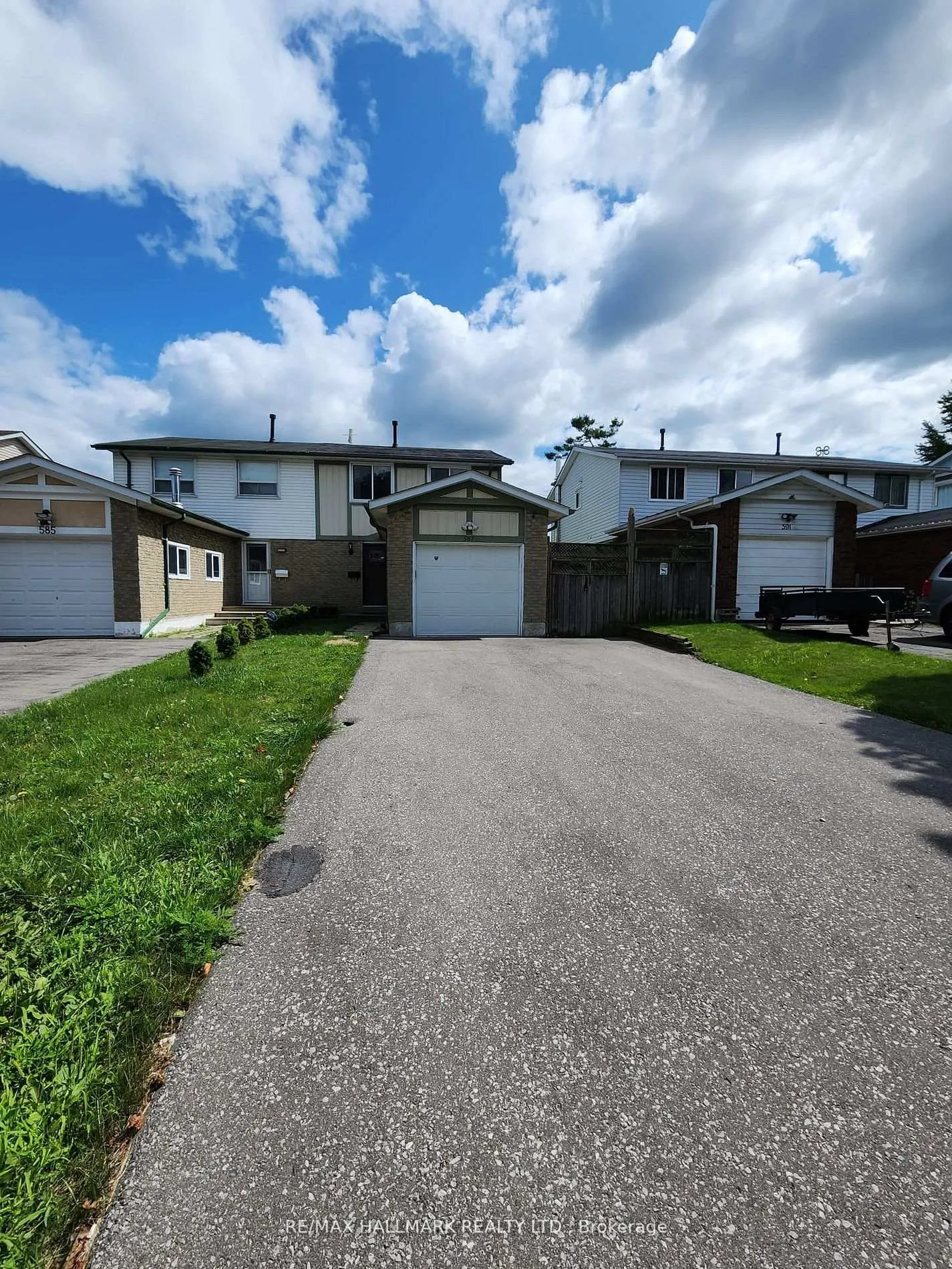 Photo 1 of 587 Bon Echo Drive, Oshawa, Lakeview — HOMEH