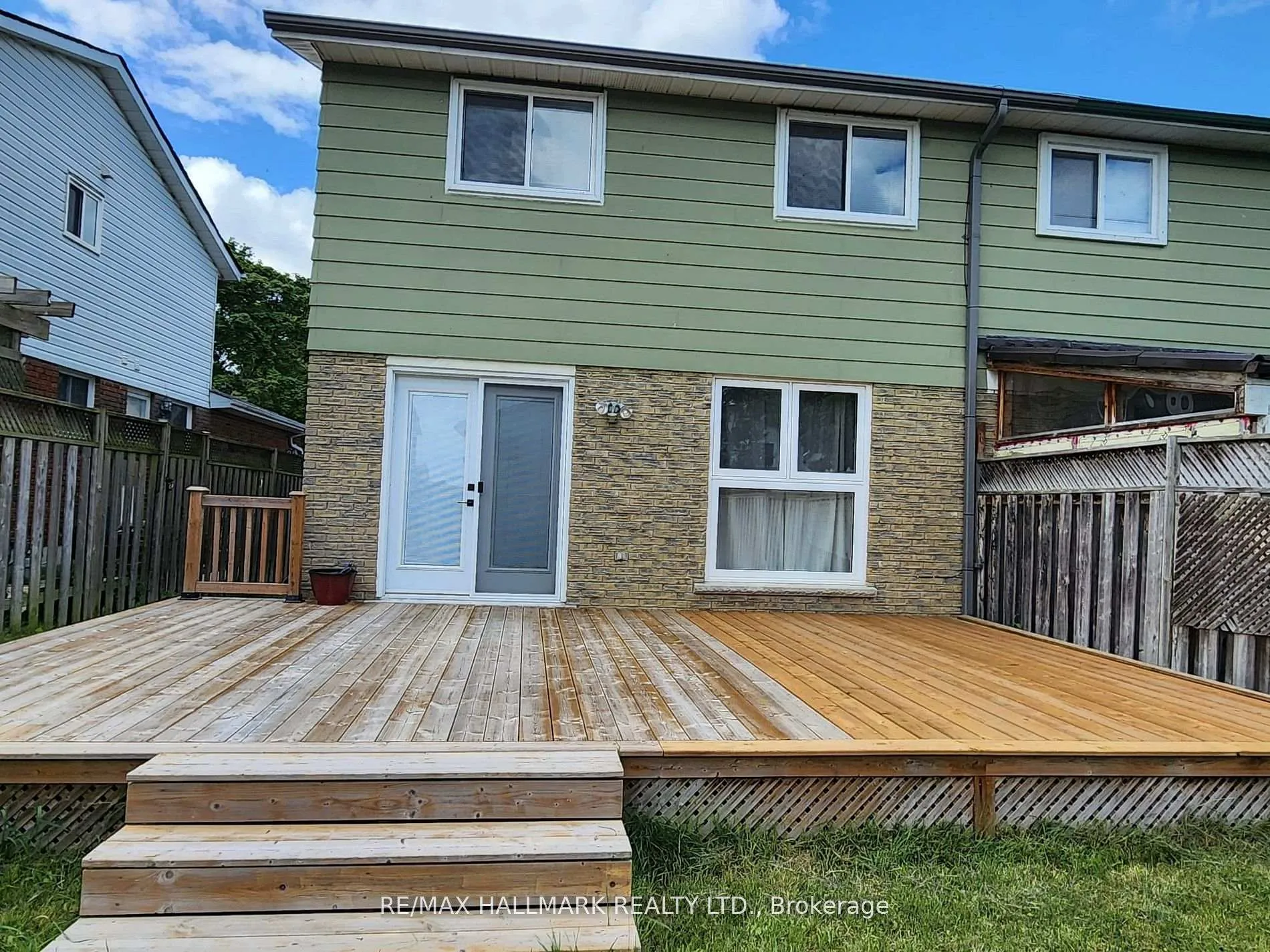 Photo 22 of 587 Bon Echo Drive, Oshawa, Lakeview — HOMEH