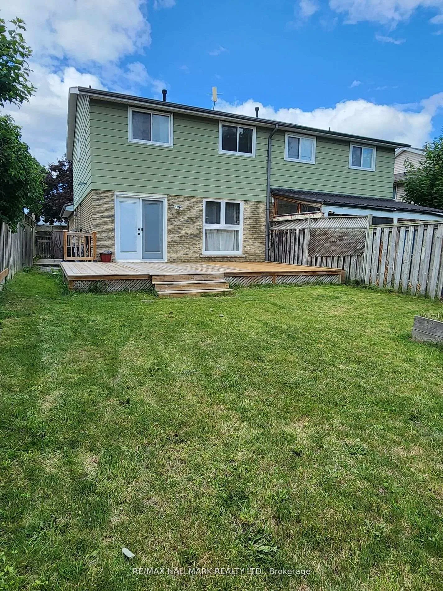 Photo 24 of 587 Bon Echo Drive, Oshawa, Lakeview — HOMEH
