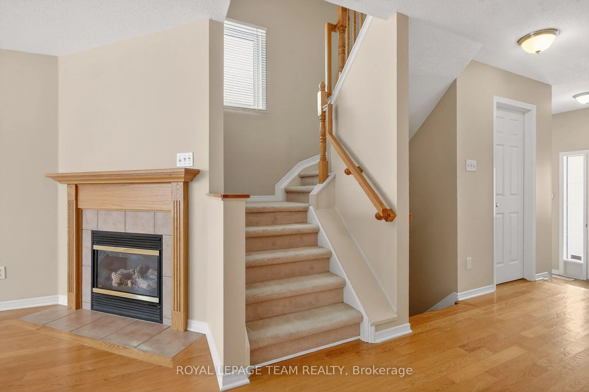 Photo 14 of 35 Upney Drive, Ottawa, Barrhaven - Longfields — HOMEH