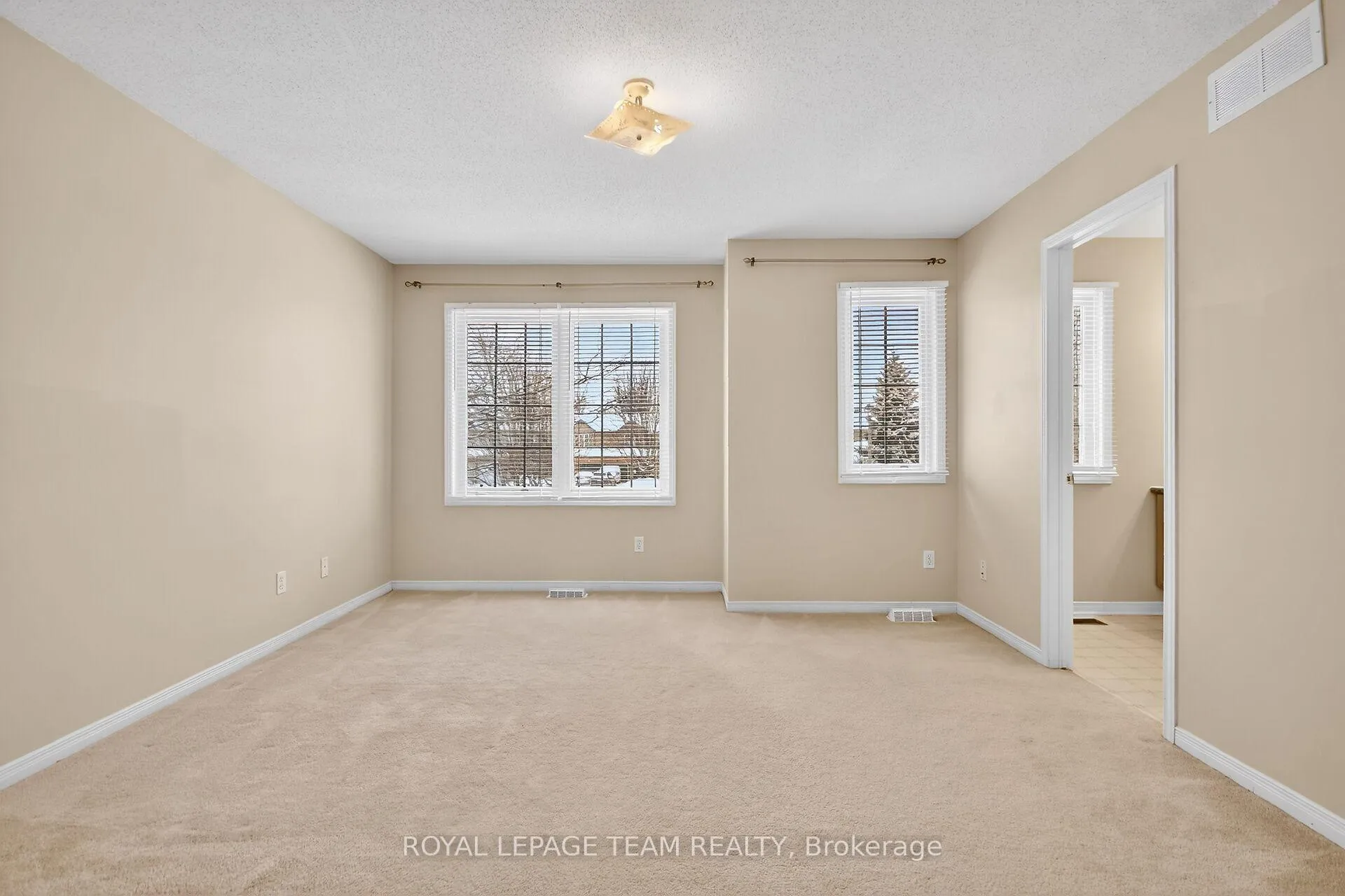 Photo 16 of 35 Upney Drive, Ottawa, Barrhaven - Longfields — HOMEH