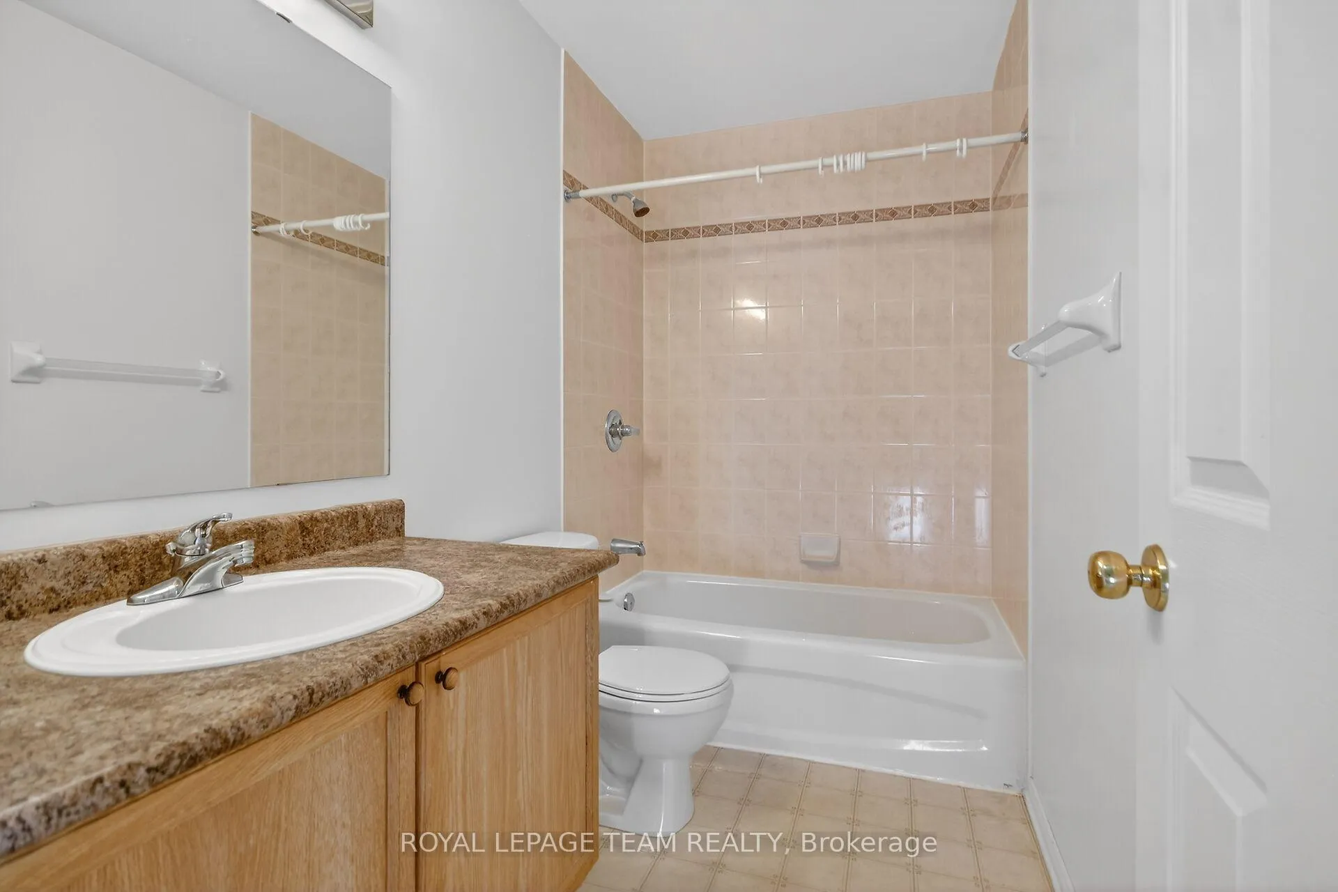 Photo 25 of 35 Upney Drive, Ottawa, Barrhaven - Longfields — HOMEH