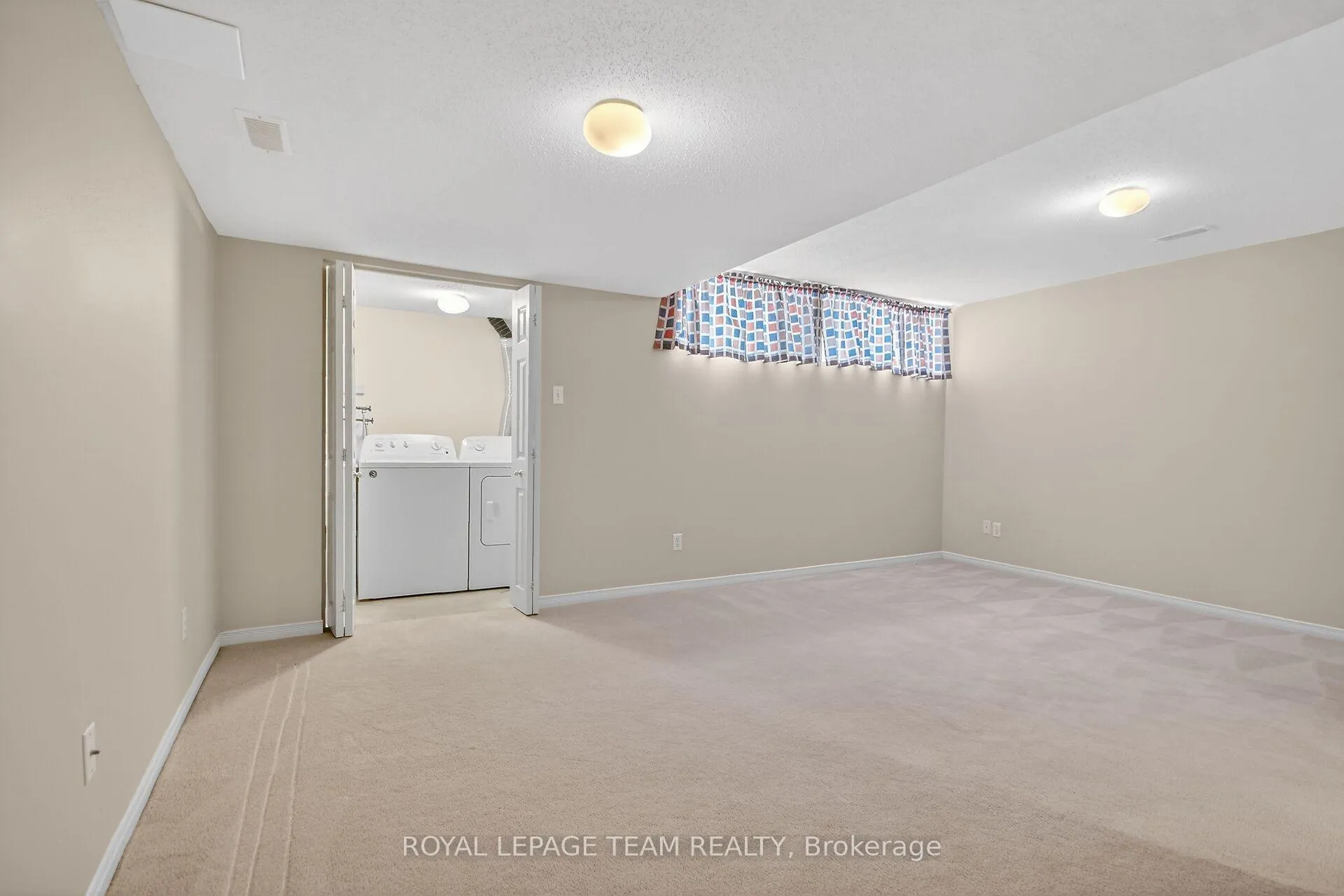 Photo 28 of 35 Upney Drive, Ottawa, Barrhaven - Longfields — HOMEH