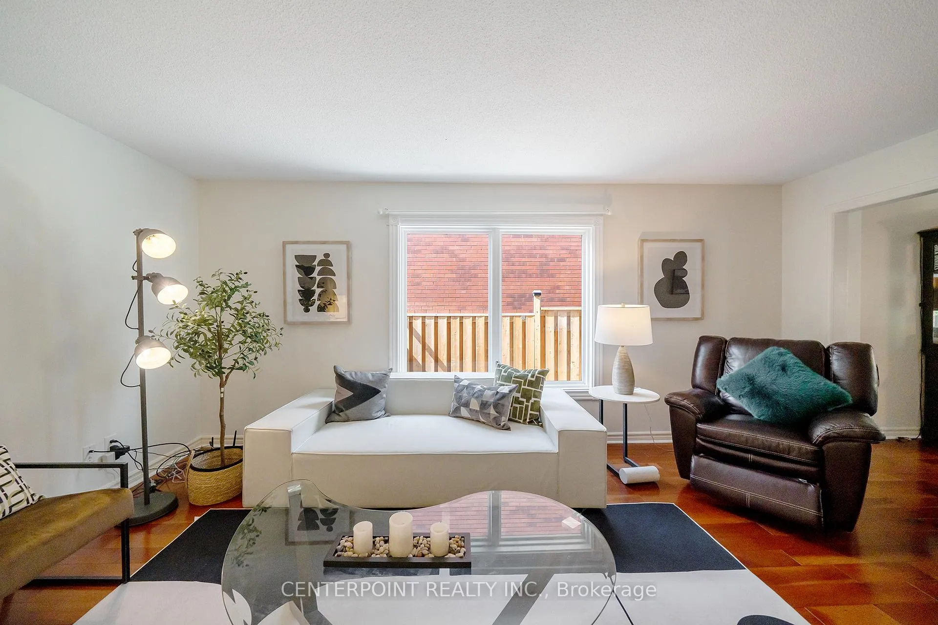 Photo 6 of 8 Woodlawn Road, Markham, Unionville — HOMEH