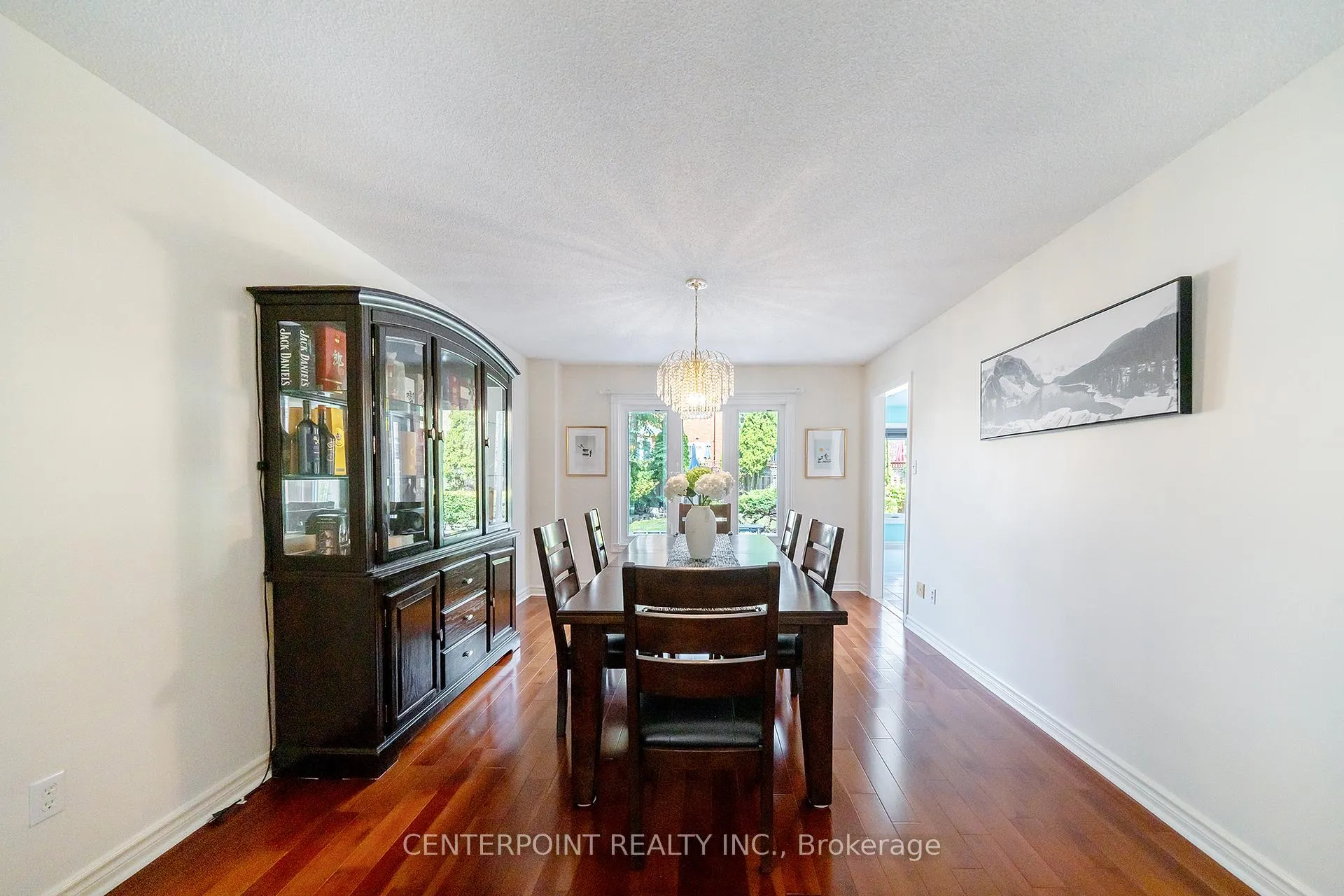 Photo 9 of 8 Woodlawn Road, Markham, Unionville — HOMEH