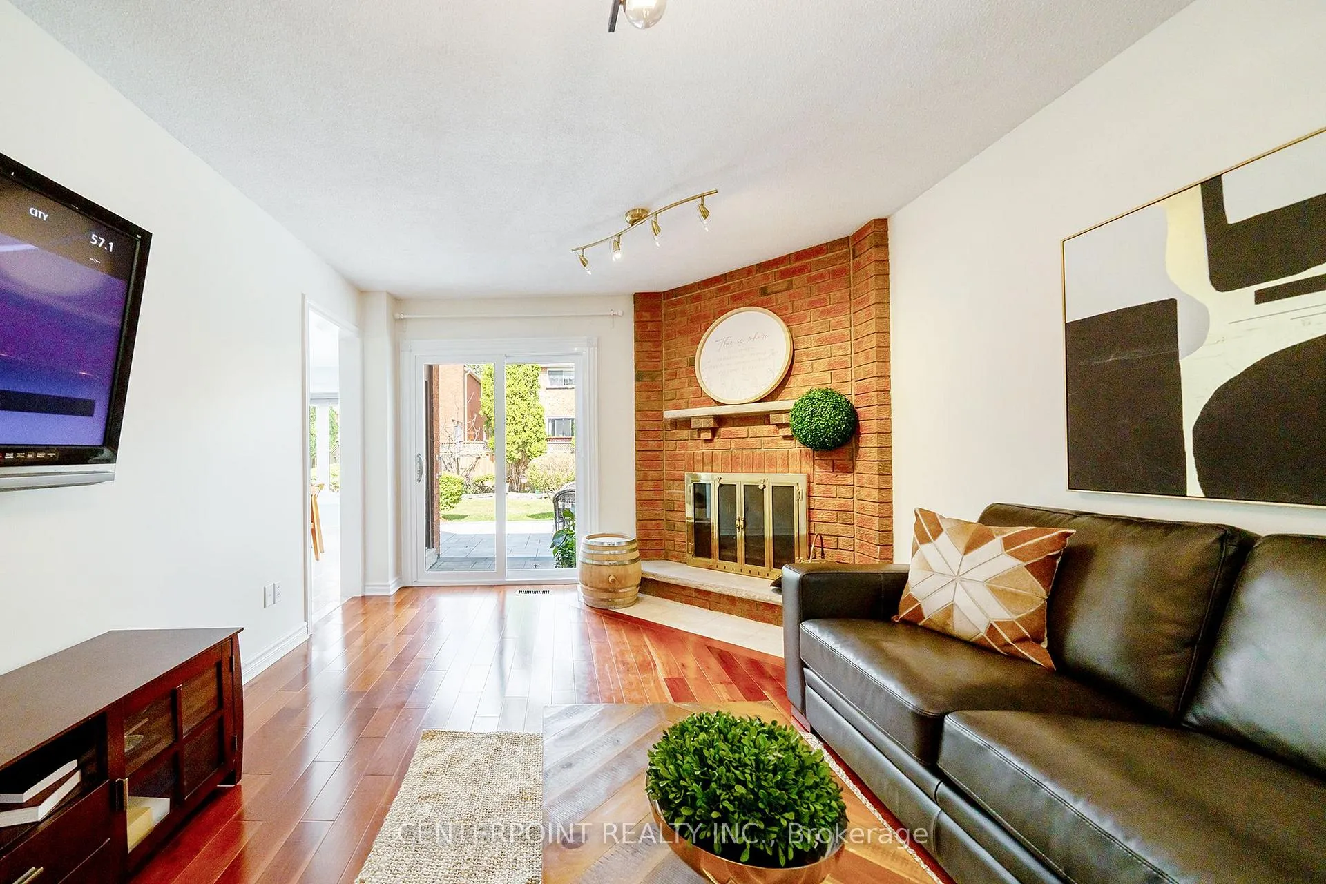Photo 12 of 8 Woodlawn Road, Markham, Unionville — HOMEH