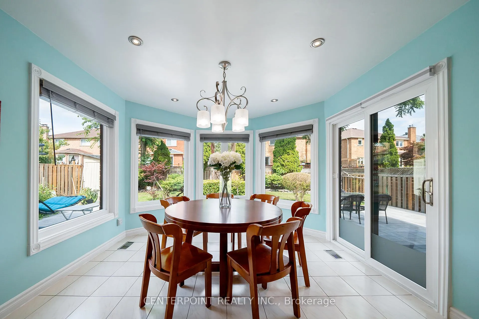 Photo 17 of 8 Woodlawn Road, Markham, Unionville — HOMEH