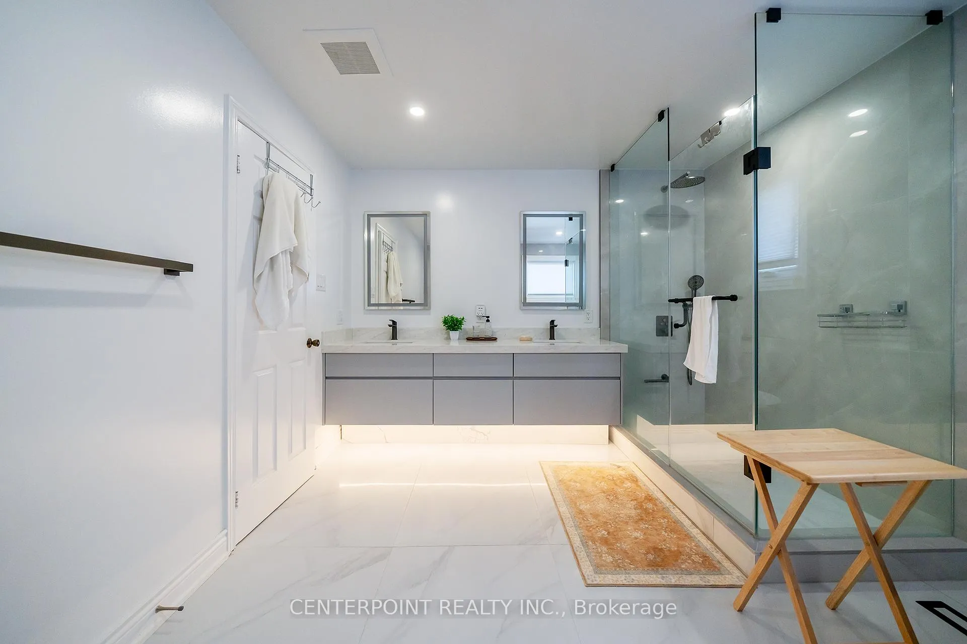 Photo 24 of 8 Woodlawn Road, Markham, Unionville — HOMEH