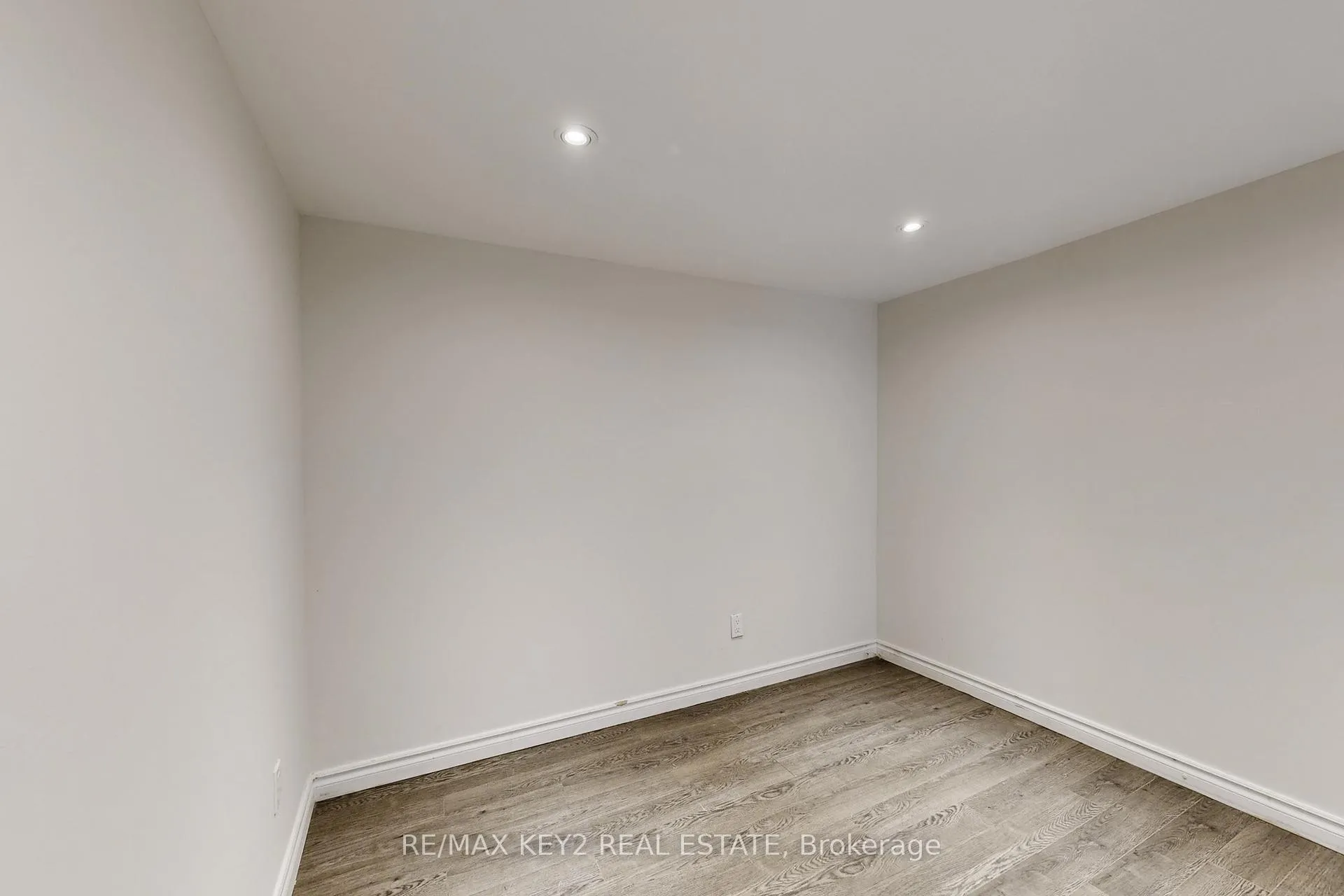 Photo 13 of Unit Bsmt, 779 Wesley Drive, Oshawa, Donevan — HOMEH