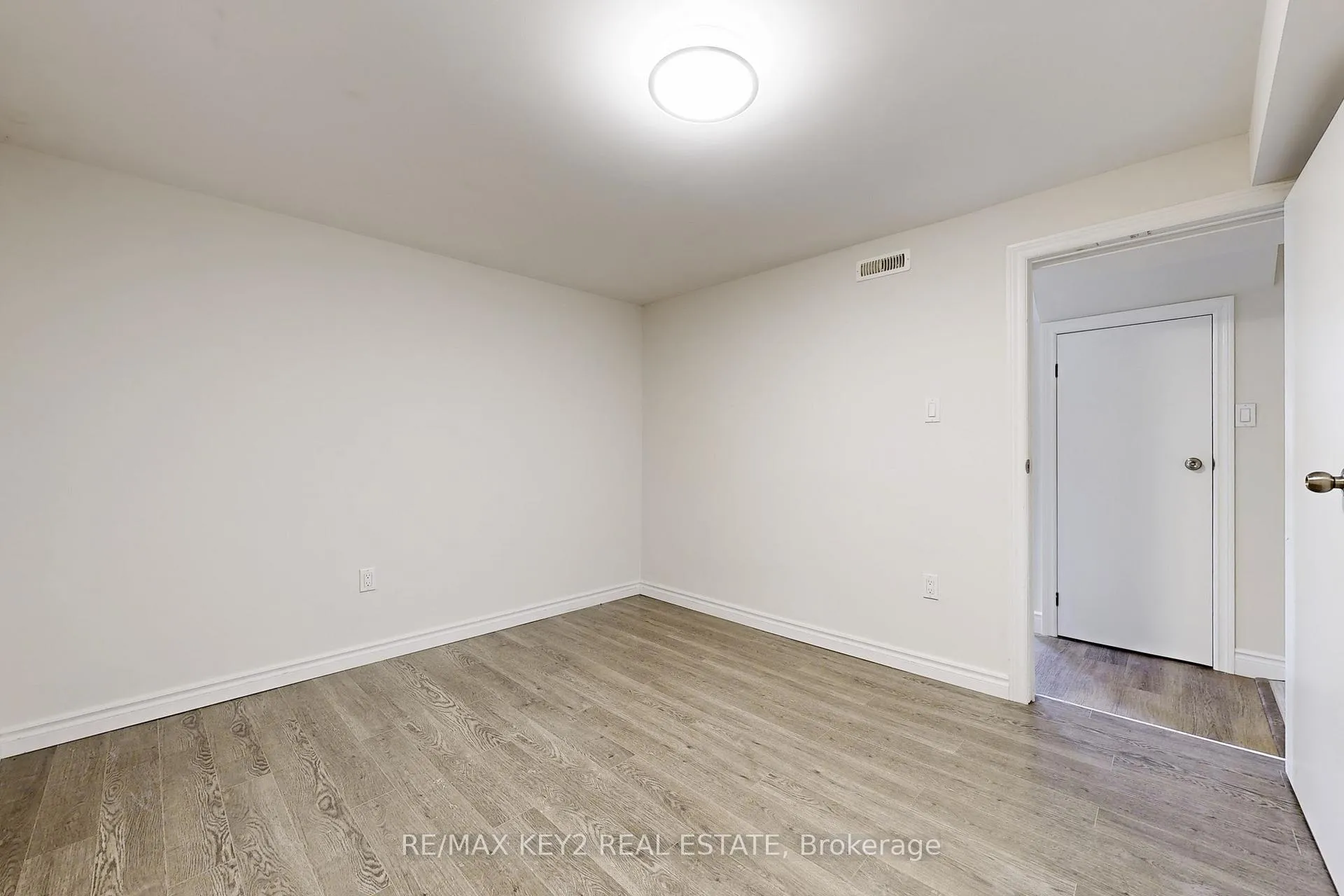 Photo 24 of Unit Bsmt, 779 Wesley Drive, Oshawa, Donevan — HOMEH