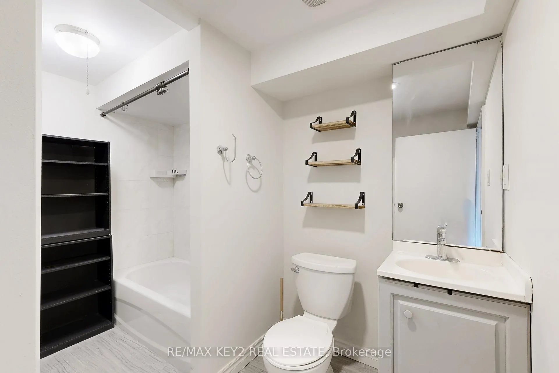 Photo 26 of Unit Bsmt, 779 Wesley Drive, Oshawa, Donevan — HOMEH