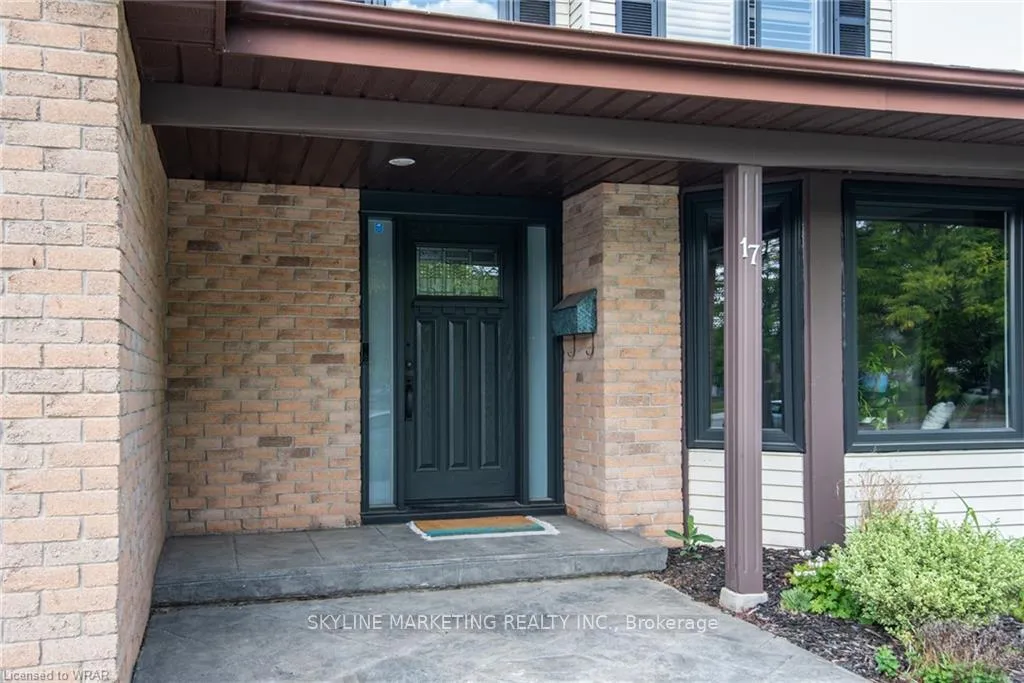 Photo 2 of 17 Oneida Place, Kitchener — HOMEH