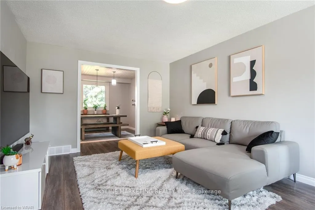 Photo 6 of 17 Oneida Place, Kitchener — HOMEH