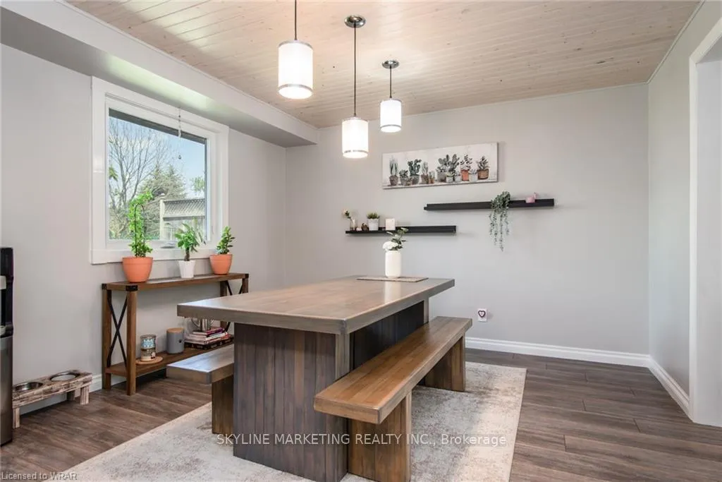 Photo 7 of 17 Oneida Place, Kitchener — HOMEH