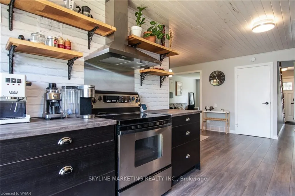 Photo 11 of 17 Oneida Place, Kitchener — HOMEH