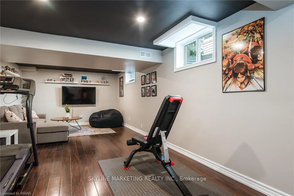 Photo 27 of 17 Oneida Place, Kitchener — HOMEH