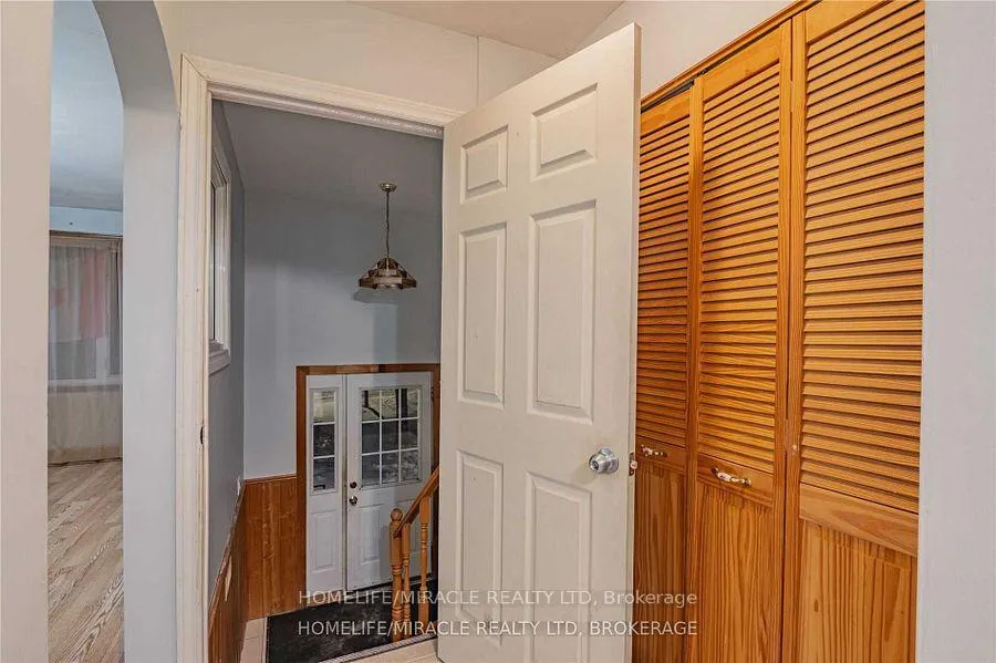 Photo 7 of 641A Silverbirch Road, Waterloo, Lakeshore Village — HOMEH