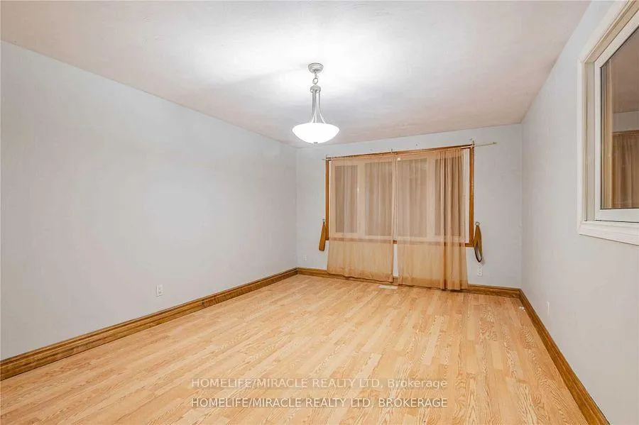 Photo 8 of 641A Silverbirch Road, Waterloo, Lakeshore Village — HOMEH