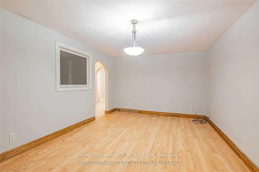 Photo 9 of 641A Silverbirch Road, Waterloo, Lakeshore Village — HOMEH