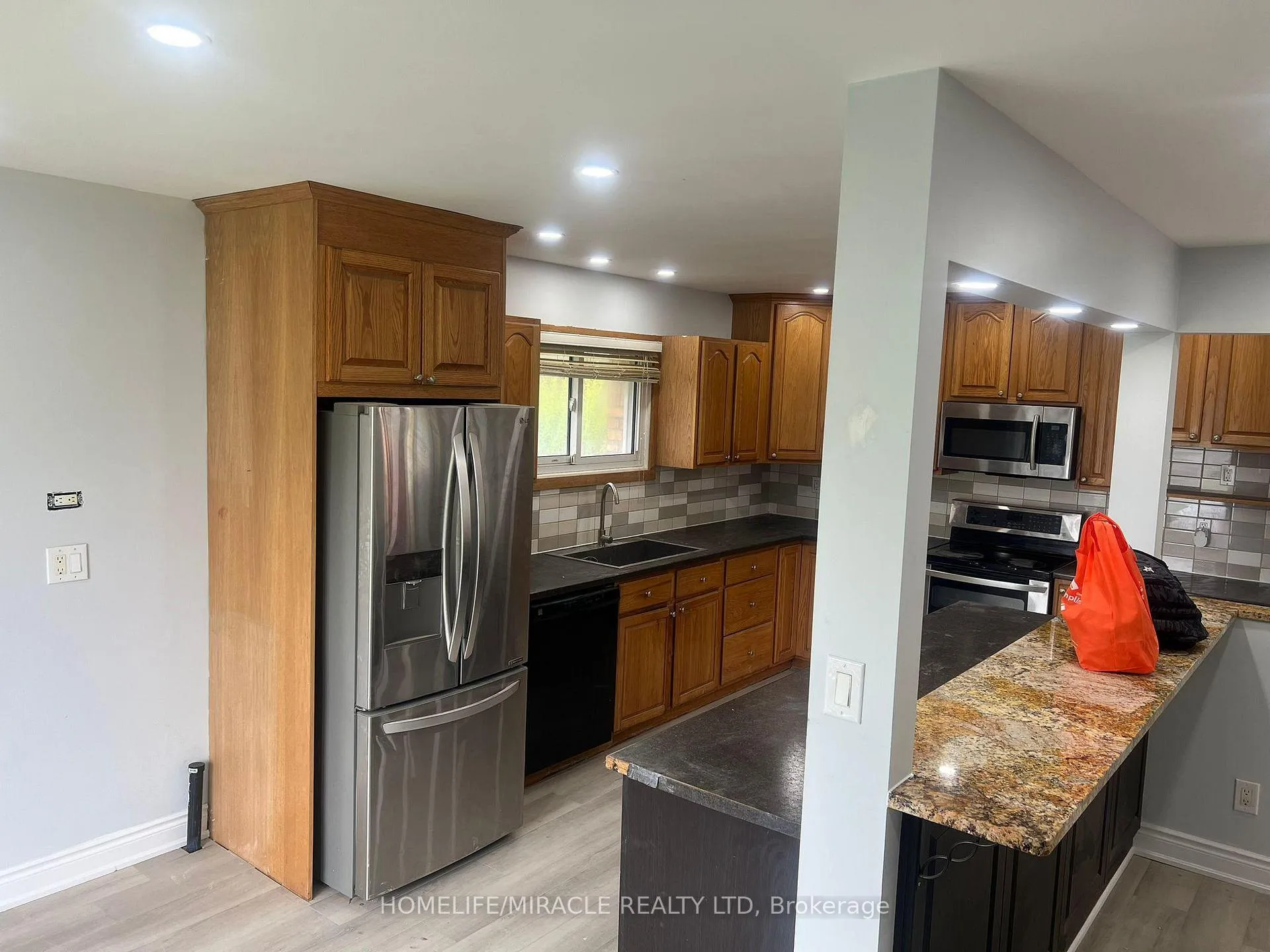 Photo 2 of 430 Rossland Road W, Oshawa, McLaughlin — HOMEH