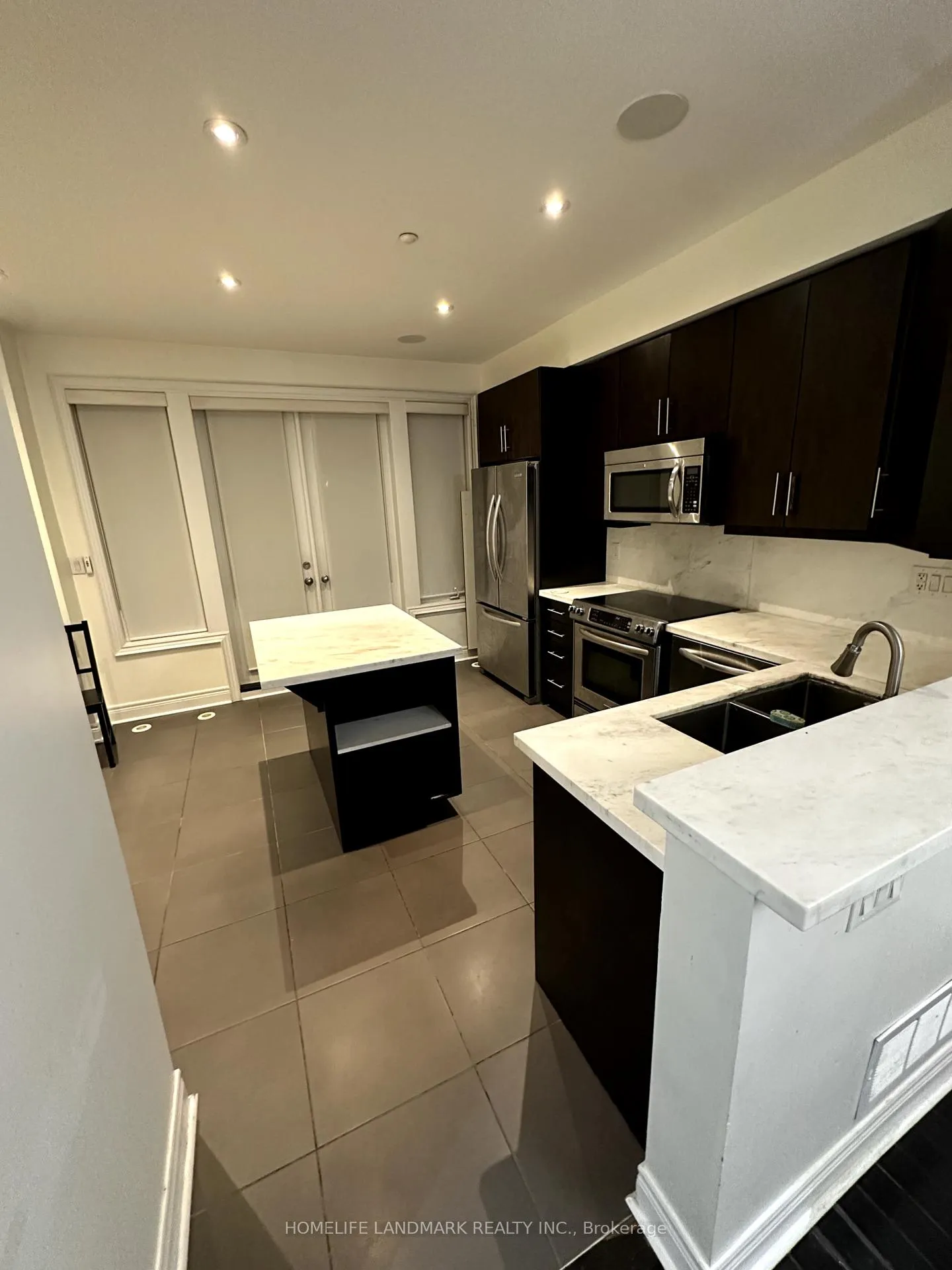 Photo 11 of 8303 Kipling Avenue, Vaughan, West Woodbridge — HOMEH