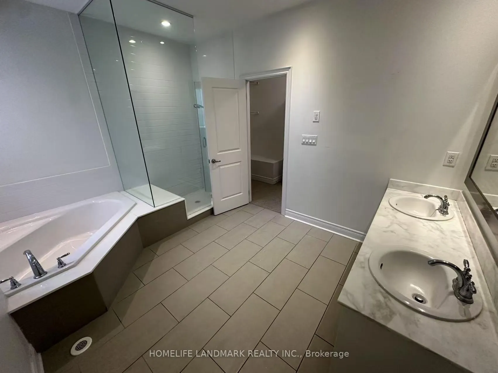 Photo 20 of 8303 Kipling Avenue, Vaughan, West Woodbridge — HOMEH