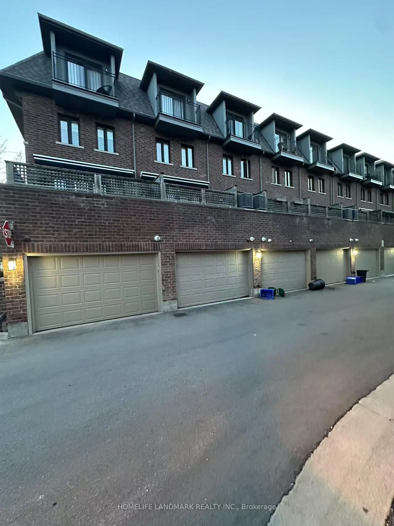 Photo 22 of 8303 Kipling Avenue, Vaughan, West Woodbridge — HOMEH