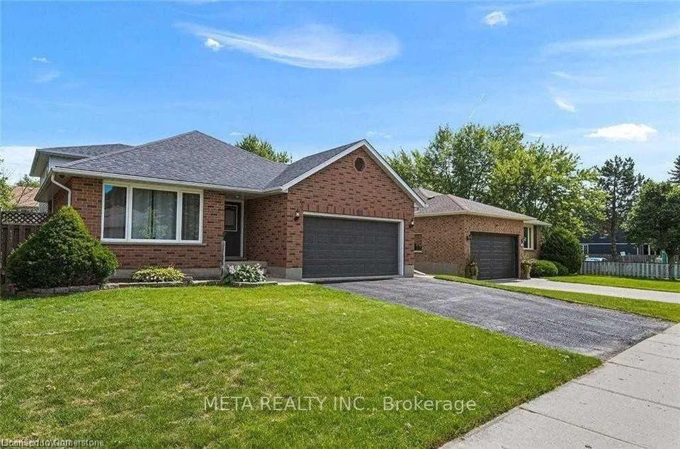 Photo 1 of 90 Penelope Drive W, Kitchener, Forest Heights — HOMEH