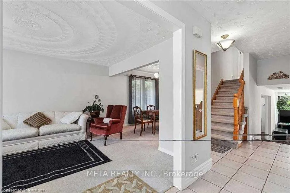 Photo 3 of 90 Penelope Drive W, Kitchener, Forest Heights — HOMEH