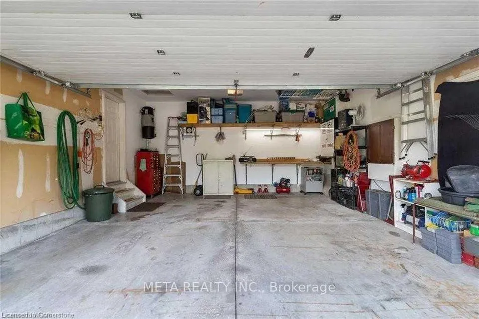 Photo 22 of 90 Penelope Drive W, Kitchener, Forest Heights — HOMEH