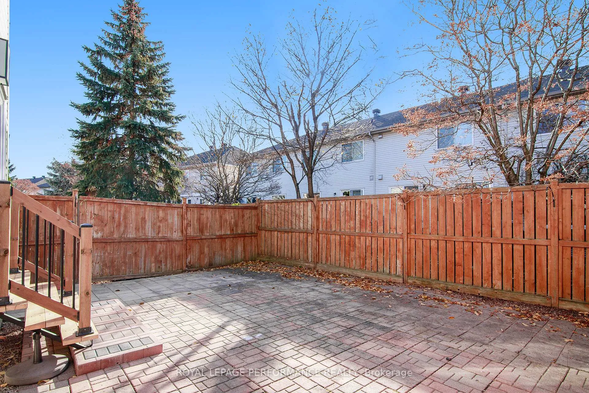 Photo 25 of 137 Central Park Drive, Ottawa, Central Park — HOMEH