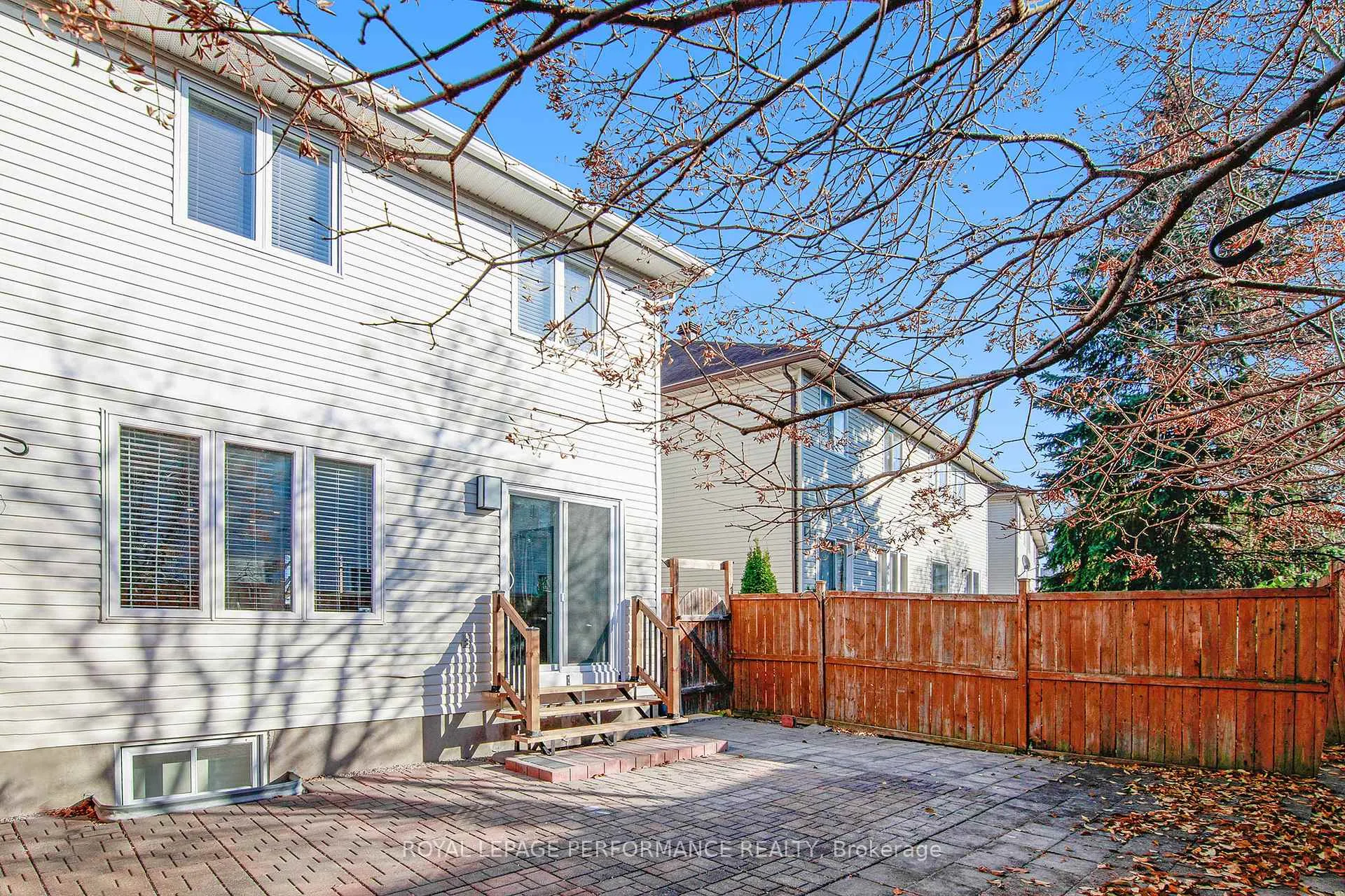 Photo 26 of 137 Central Park Drive, Ottawa, Central Park — HOMEH
