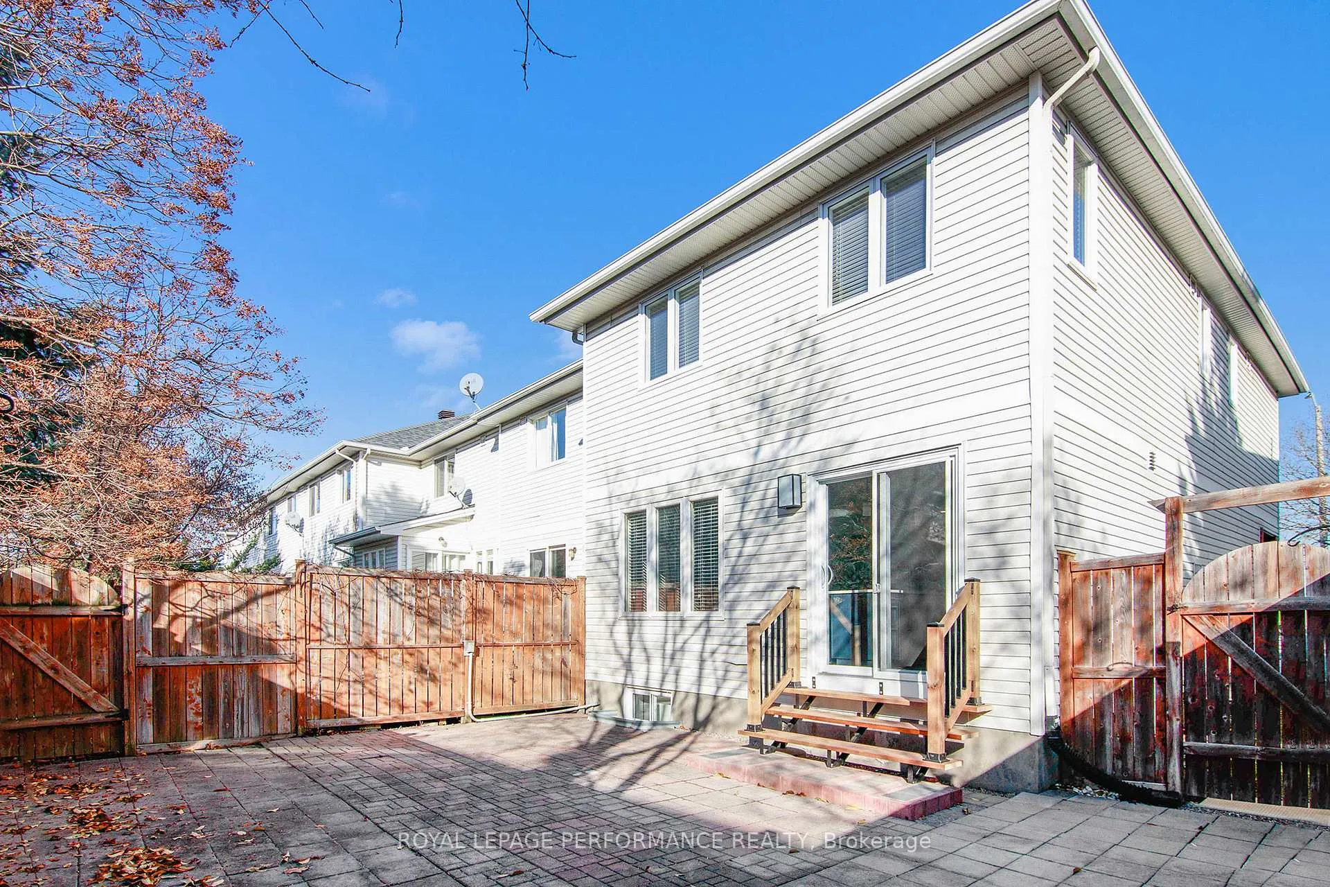 Photo 27 of 137 Central Park Drive, Ottawa, Central Park — HOMEH