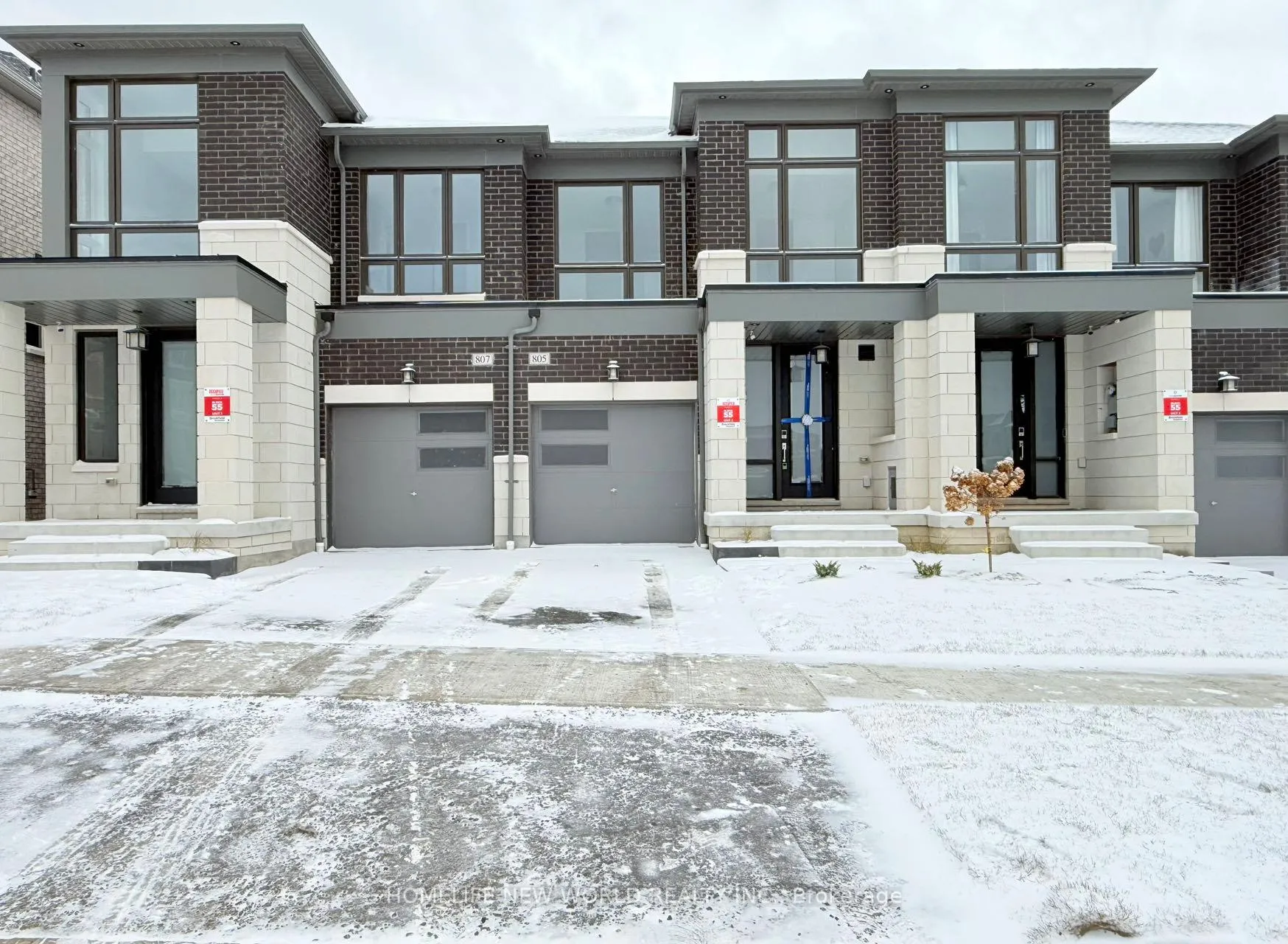 Photo 2 of 805 Smoothwater Lane, Pickering, Rural Pickering — HOMEH
