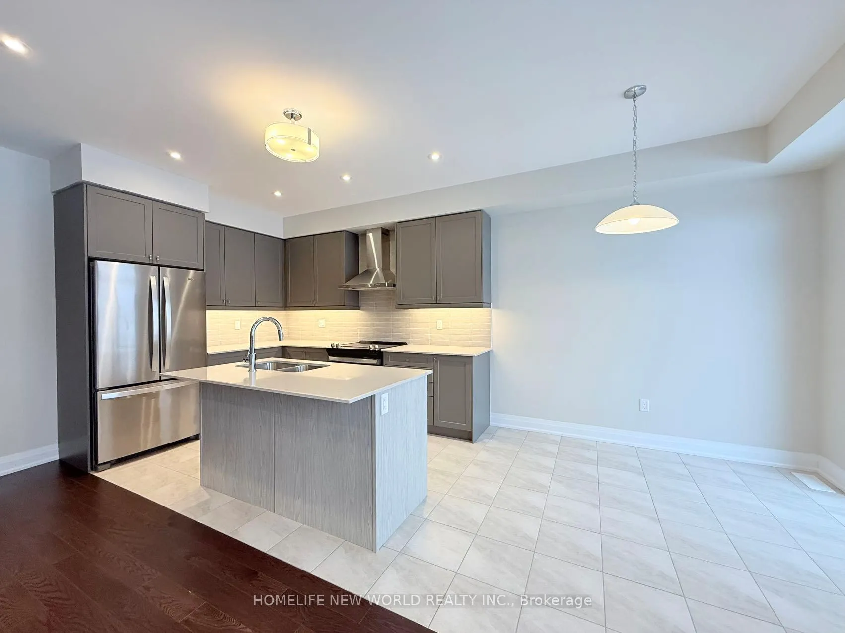 Photo 9 of 805 Smoothwater Lane, Pickering, Rural Pickering — HOMEH