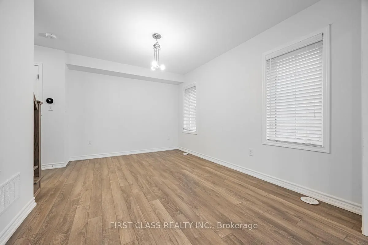 Photo 6 of 23 Bluegill Crescent, Whitby, Lynde Creek — HOMEH