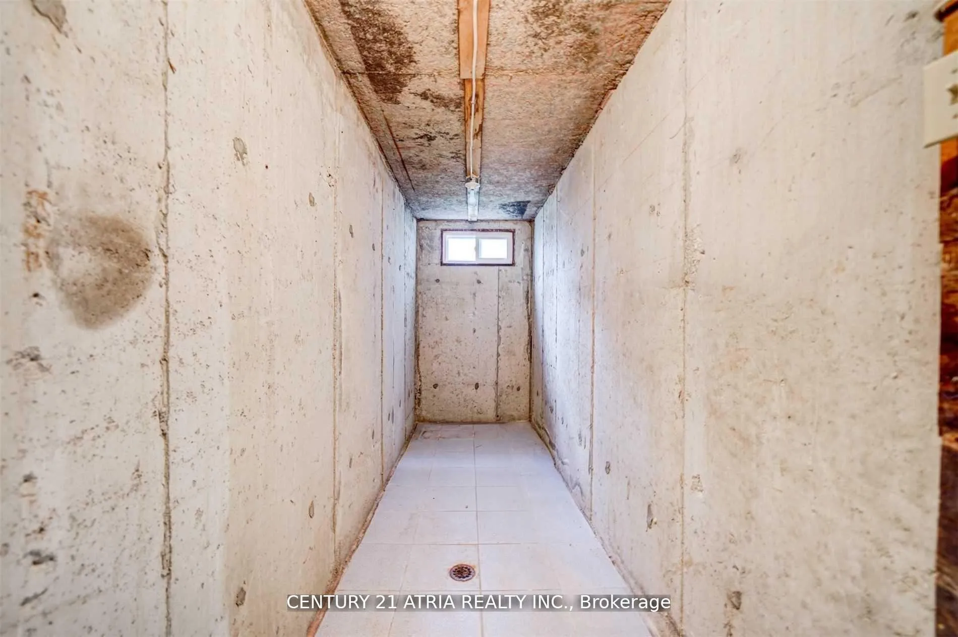 Photo 8 of Unit Bsmt, 53 Cherhill Drive, Vaughan, Maple — HOMEH