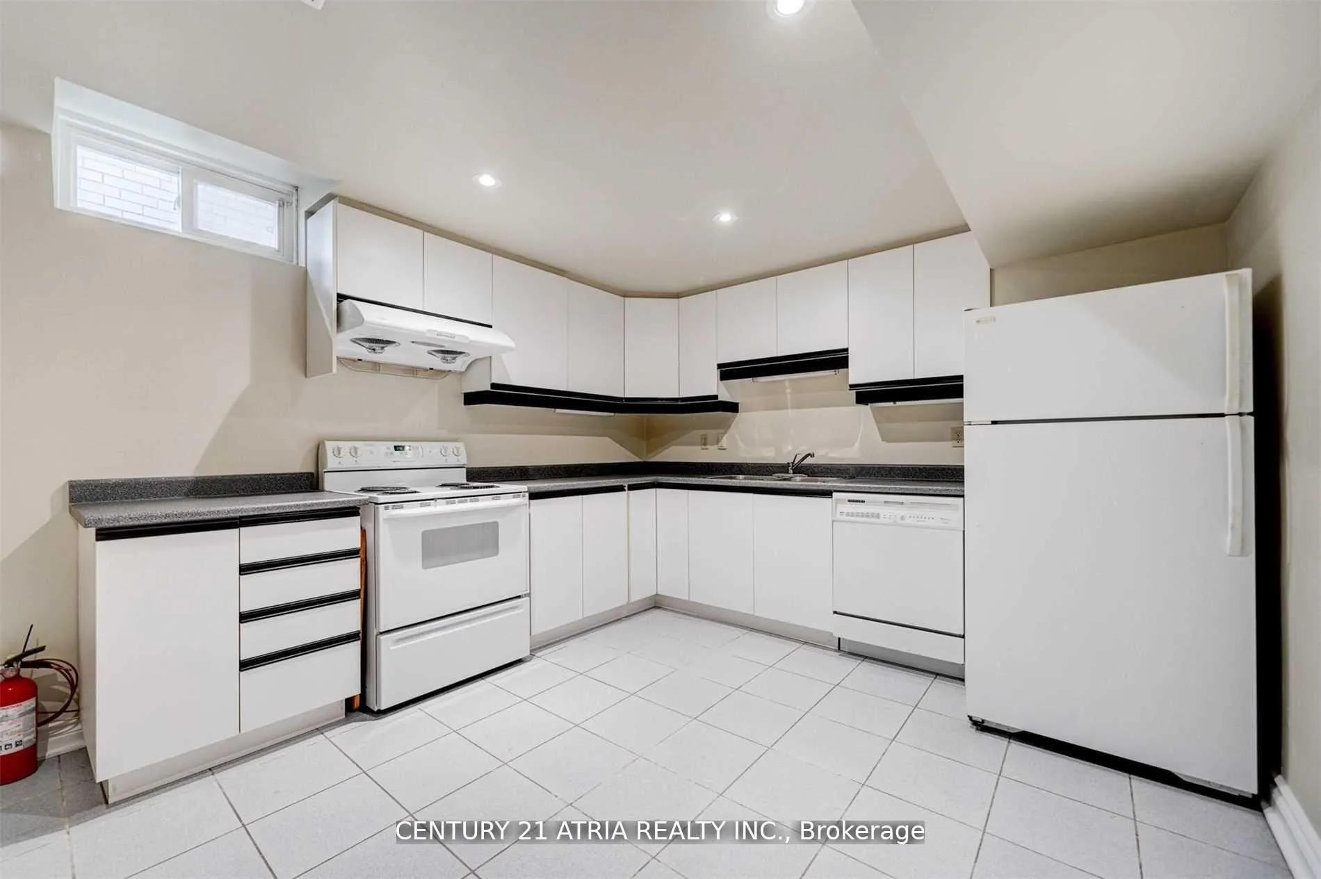 Photo 9 of Unit Bsmt, 53 Cherhill Drive, Vaughan, Maple — HOMEH