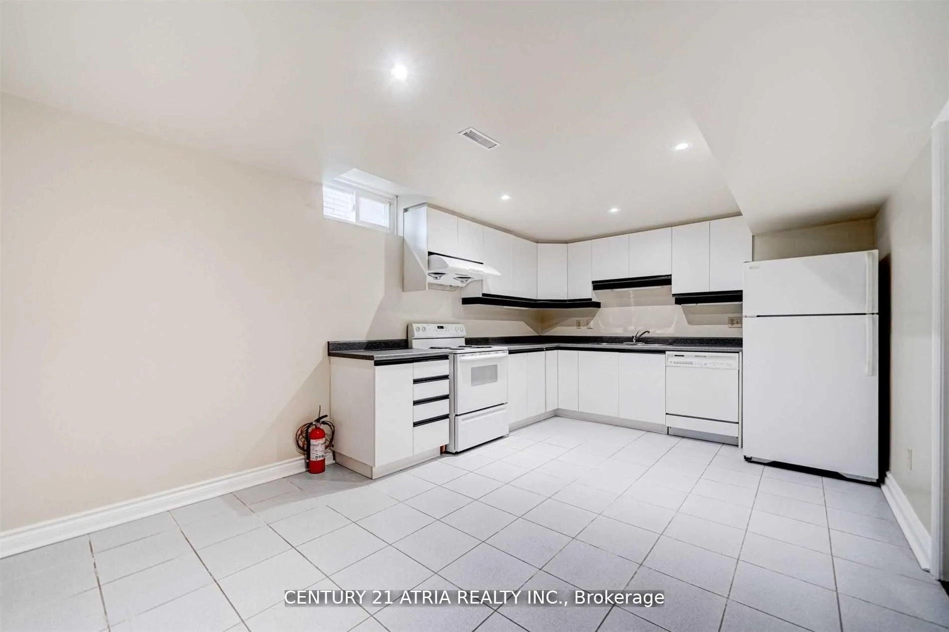 Photo 11 of Unit Bsmt, 53 Cherhill Drive, Vaughan, Maple — HOMEH