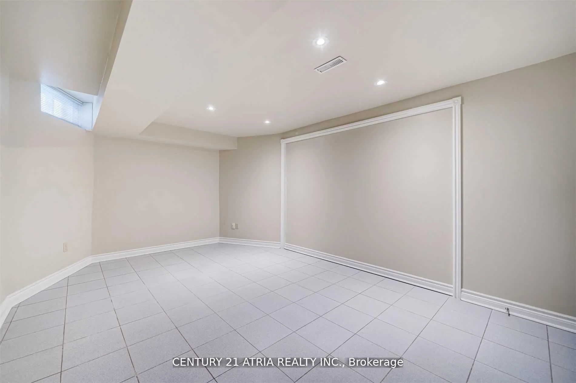 Photo 20 of Unit Bsmt, 53 Cherhill Drive, Vaughan, Maple — HOMEH