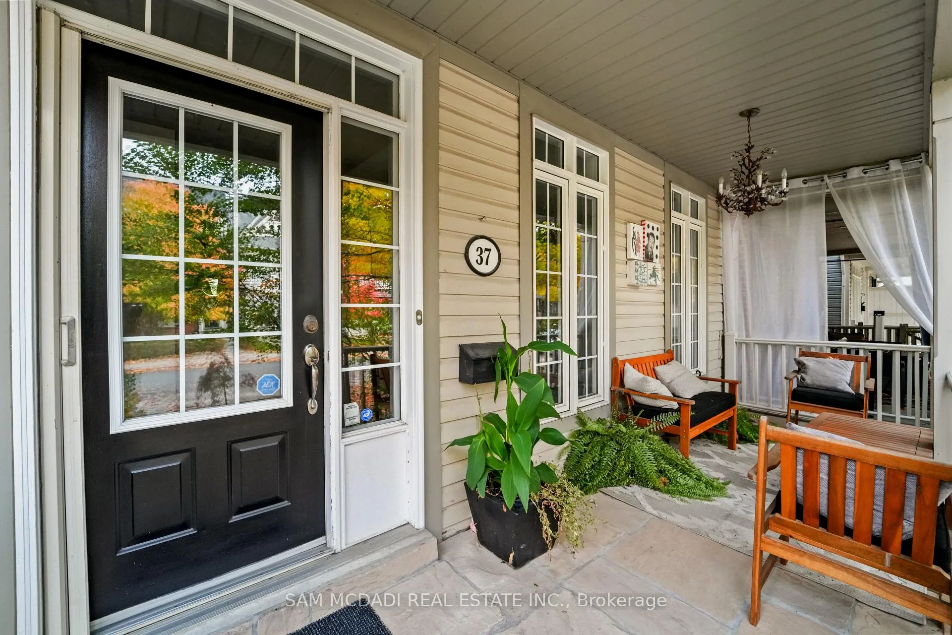 Photo 2 of 37 Winners Circle, Toronto, The Beaches — HOMEH