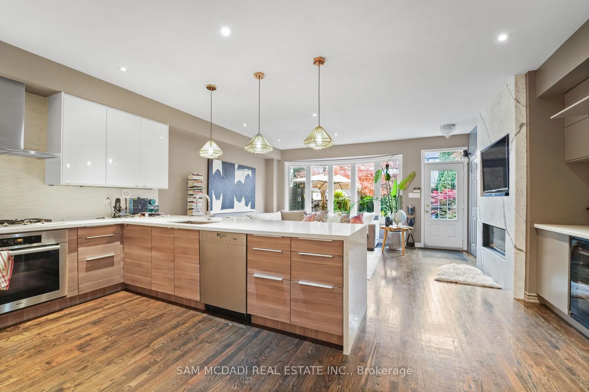 Photo 10 of 37 Winners Circle, Toronto, The Beaches — HOMEH