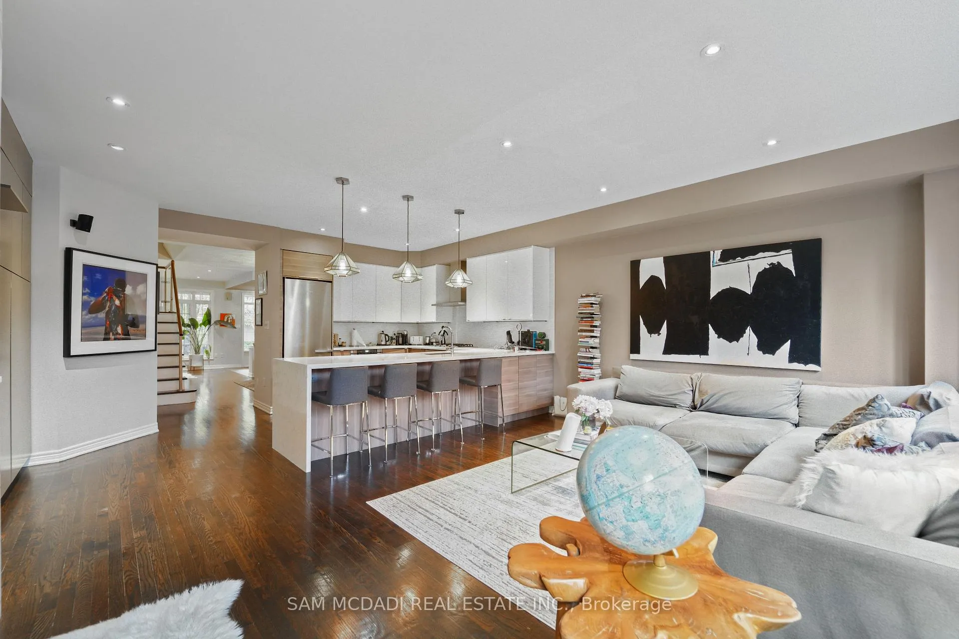 Photo 17 of 37 Winners Circle, Toronto, The Beaches — HOMEH