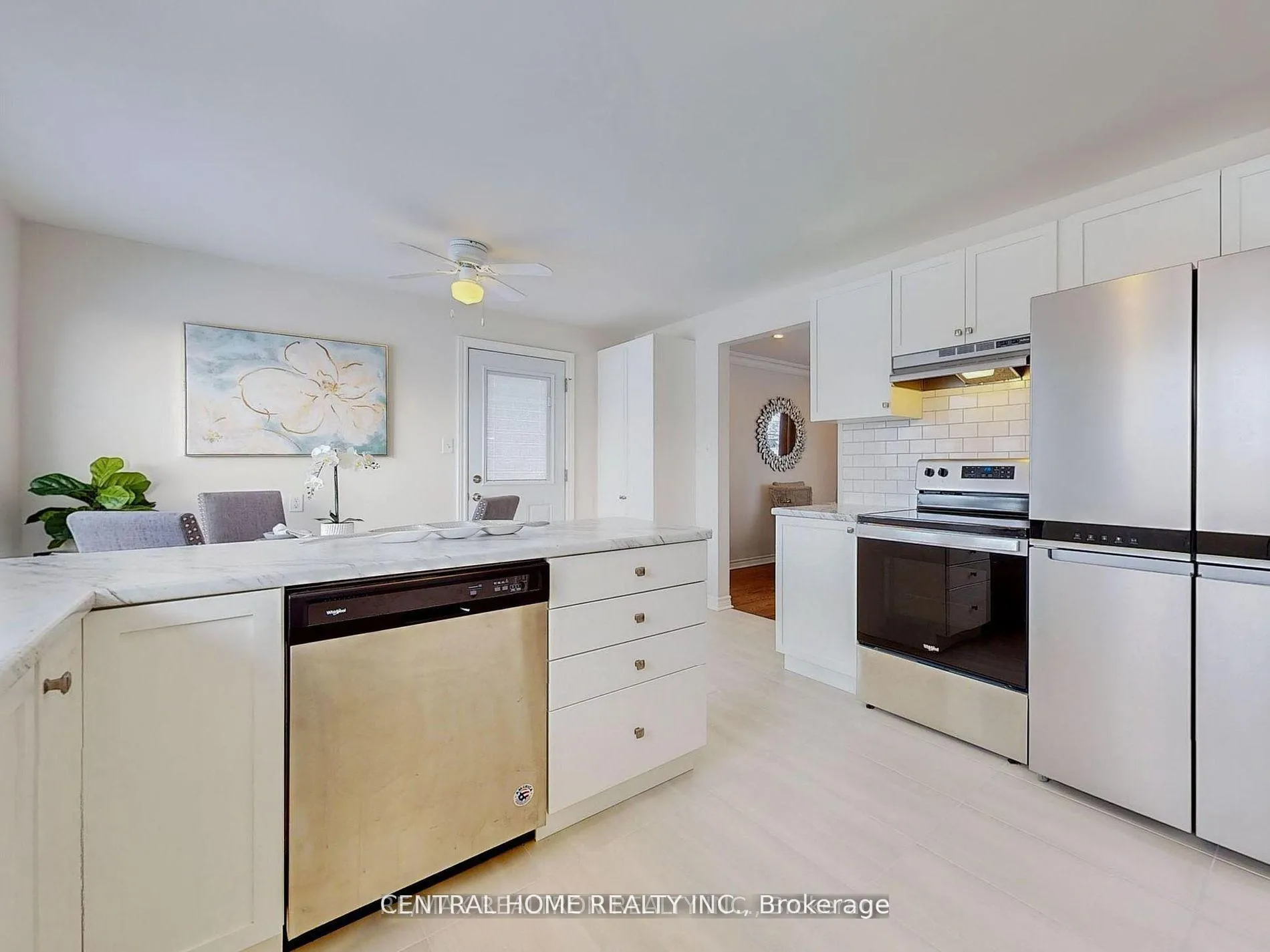 Photo 9 of 29 Alanadale Avenue, Markham, Bullock — HOMEH
