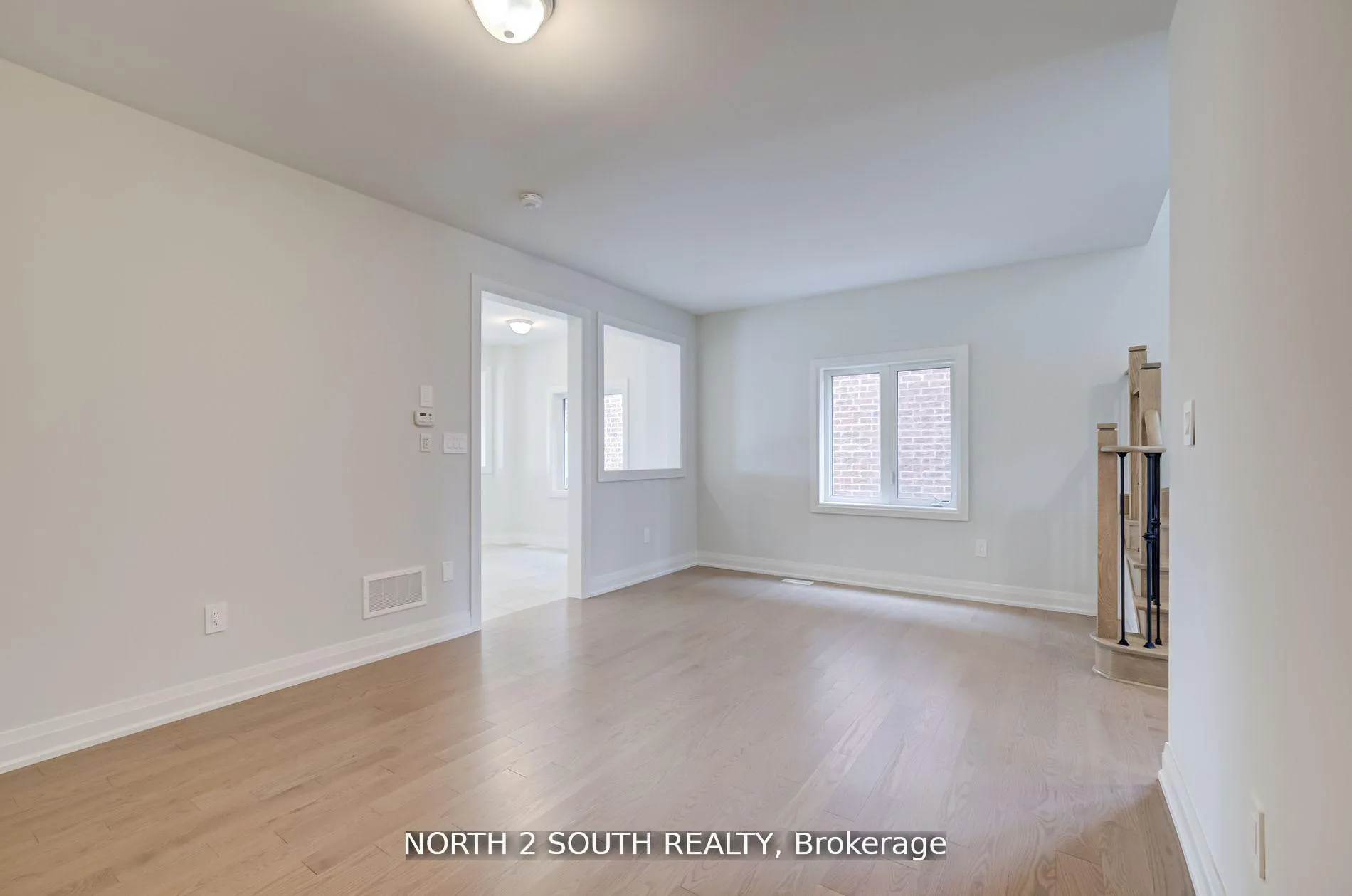 Photo 7 of 34 Virro Court, Vaughan, West Woodbridge — HOMEH