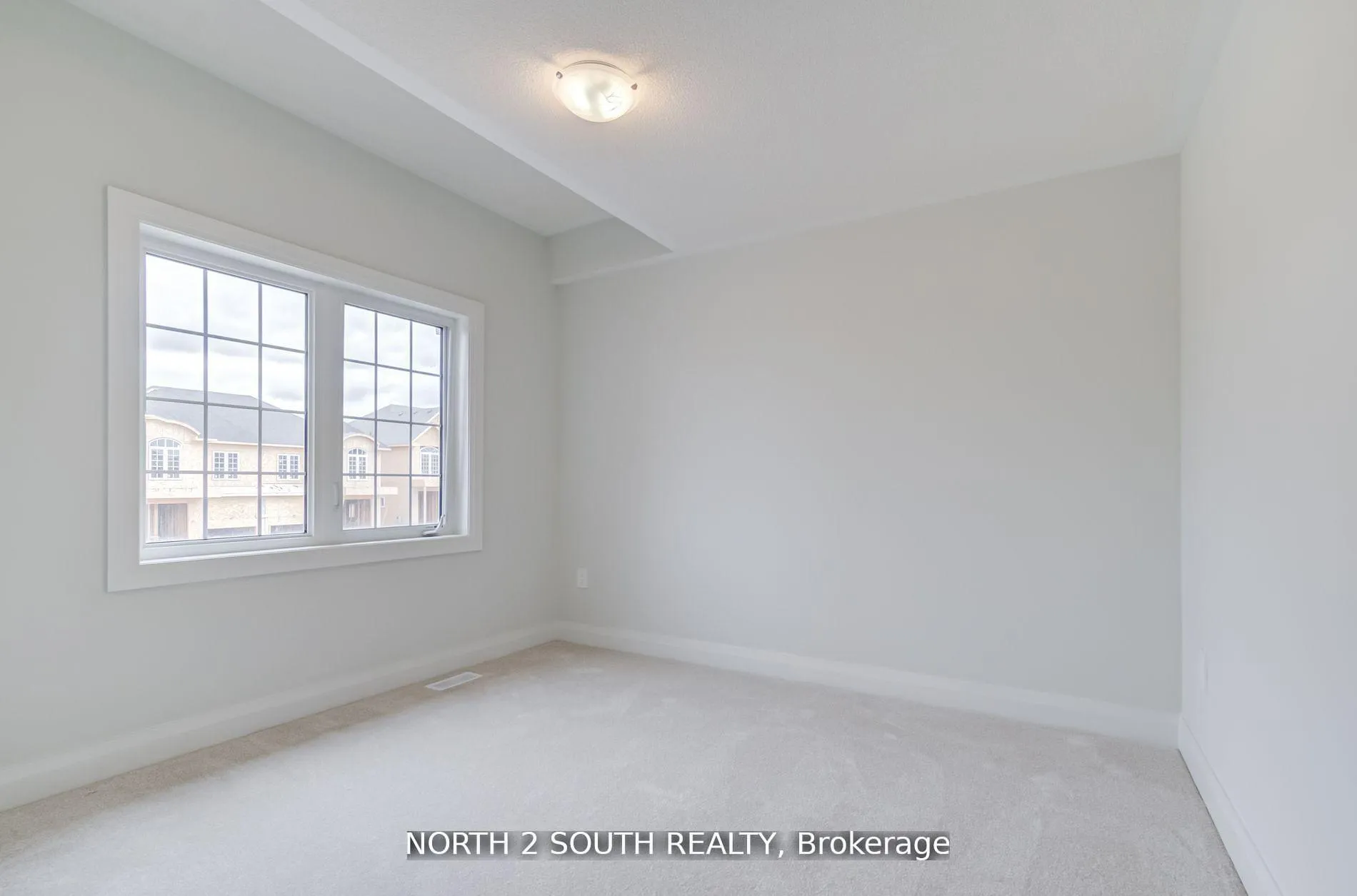 Photo 19 of 34 Virro Court, Vaughan, West Woodbridge — HOMEH