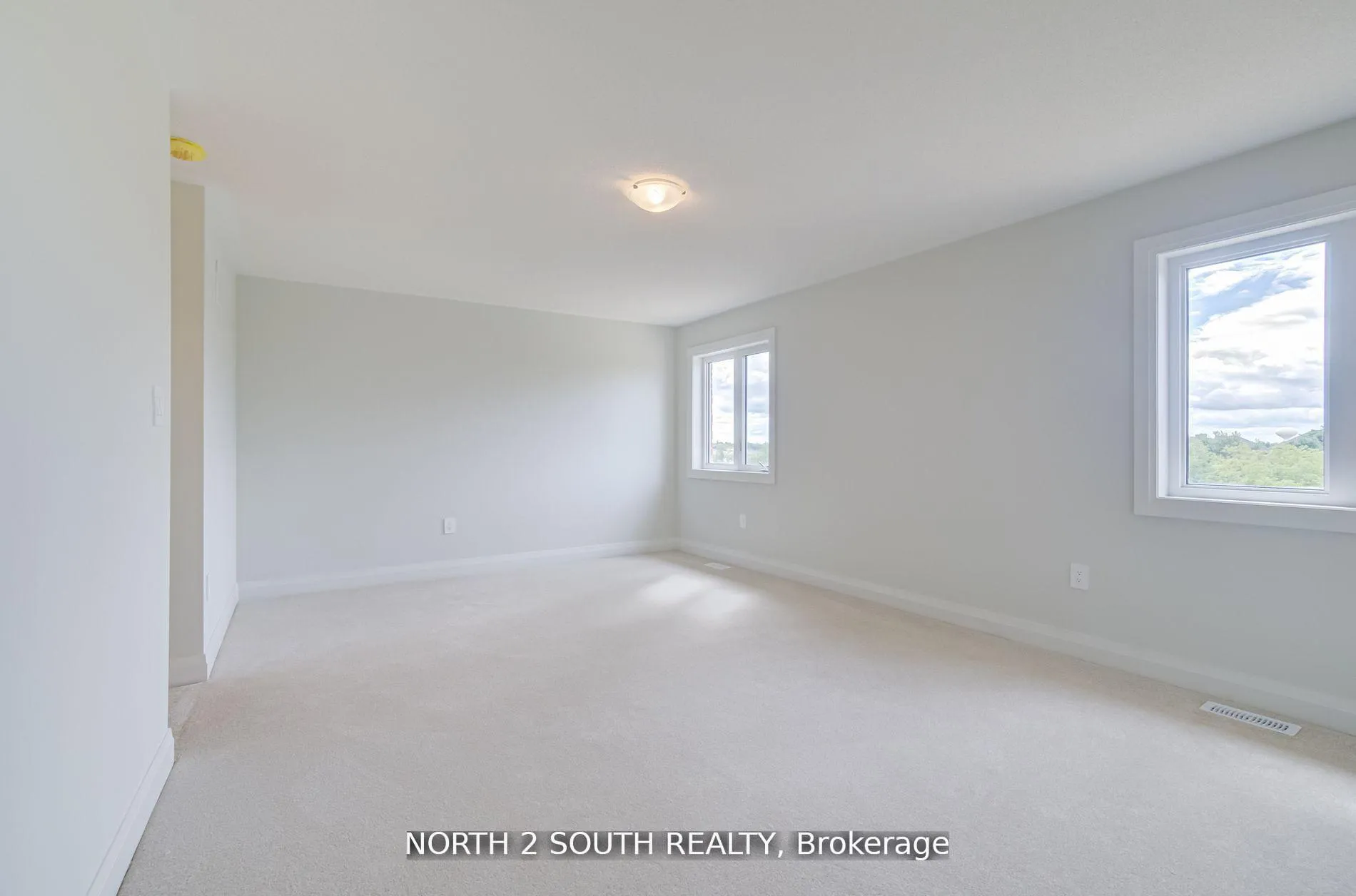Photo 27 of 34 Virro Court, Vaughan, West Woodbridge — HOMEH