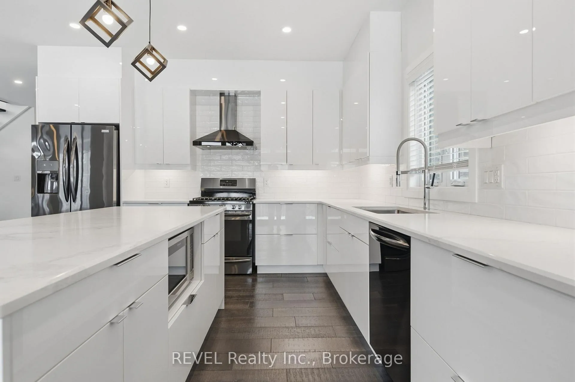 Photo 16 of 7641 Drummond Road, Niagara Falls, Oldfield — HOMEH