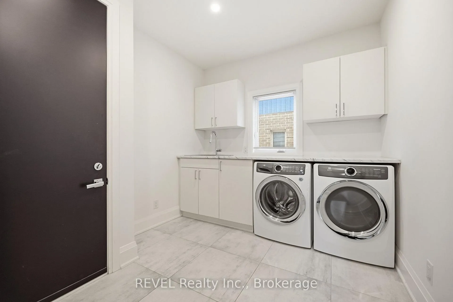 Photo 20 of 7641 Drummond Road, Niagara Falls, Oldfield — HOMEH