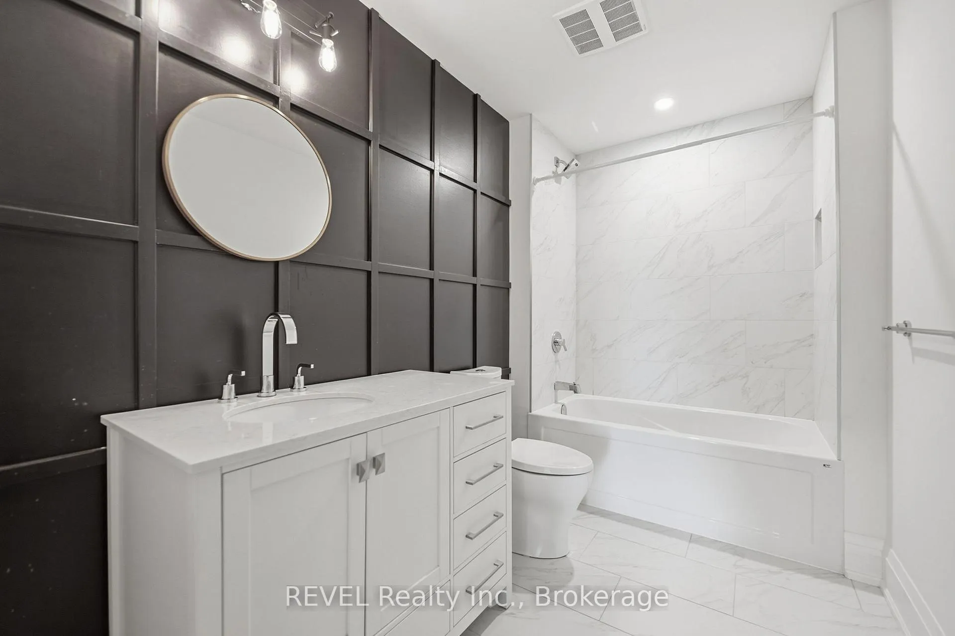 Photo 25 of 7641 Drummond Road, Niagara Falls, Oldfield — HOMEH